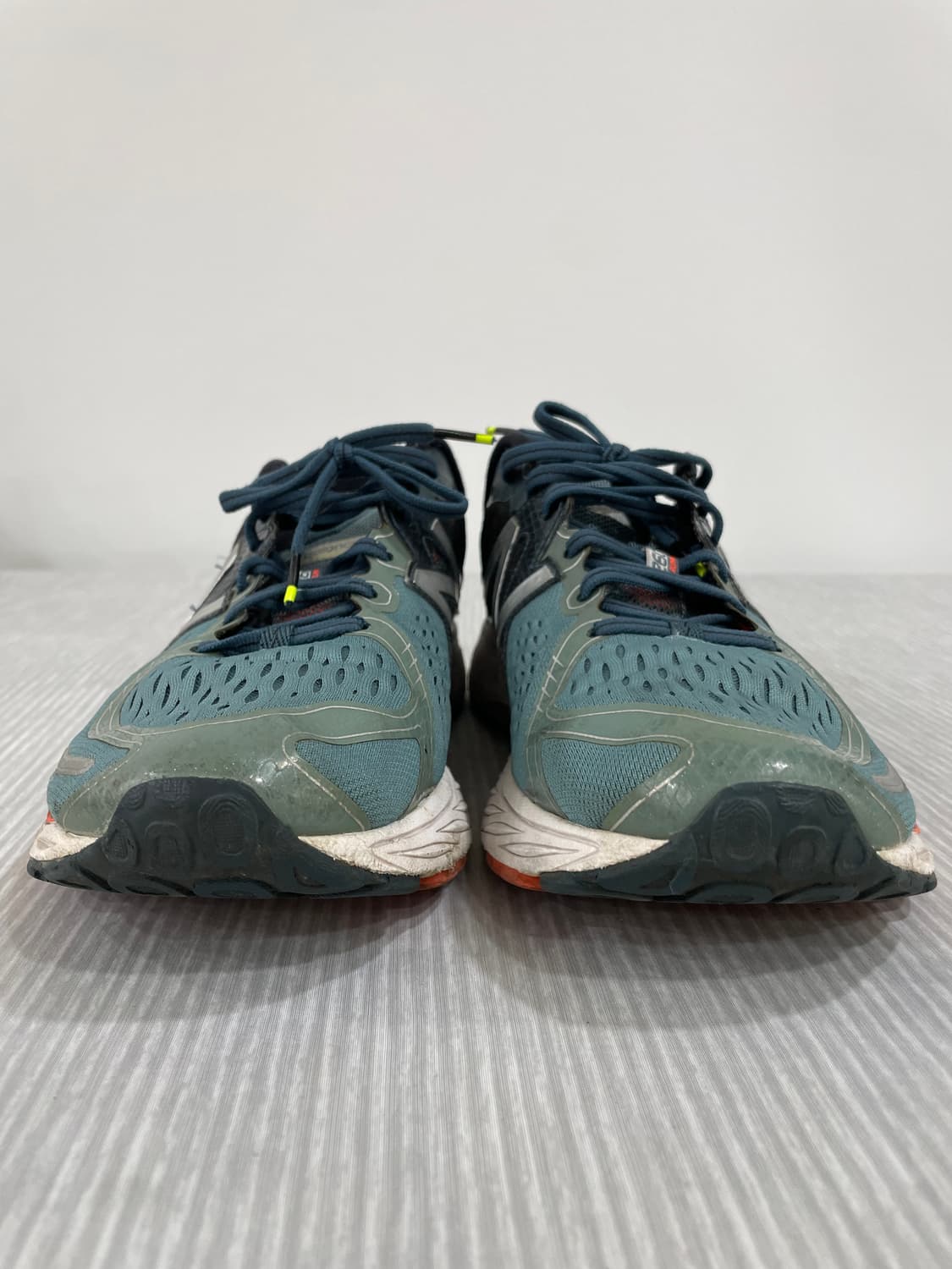 459) 뉴발란스 1260v6 운동화 270mm 상품이미지5