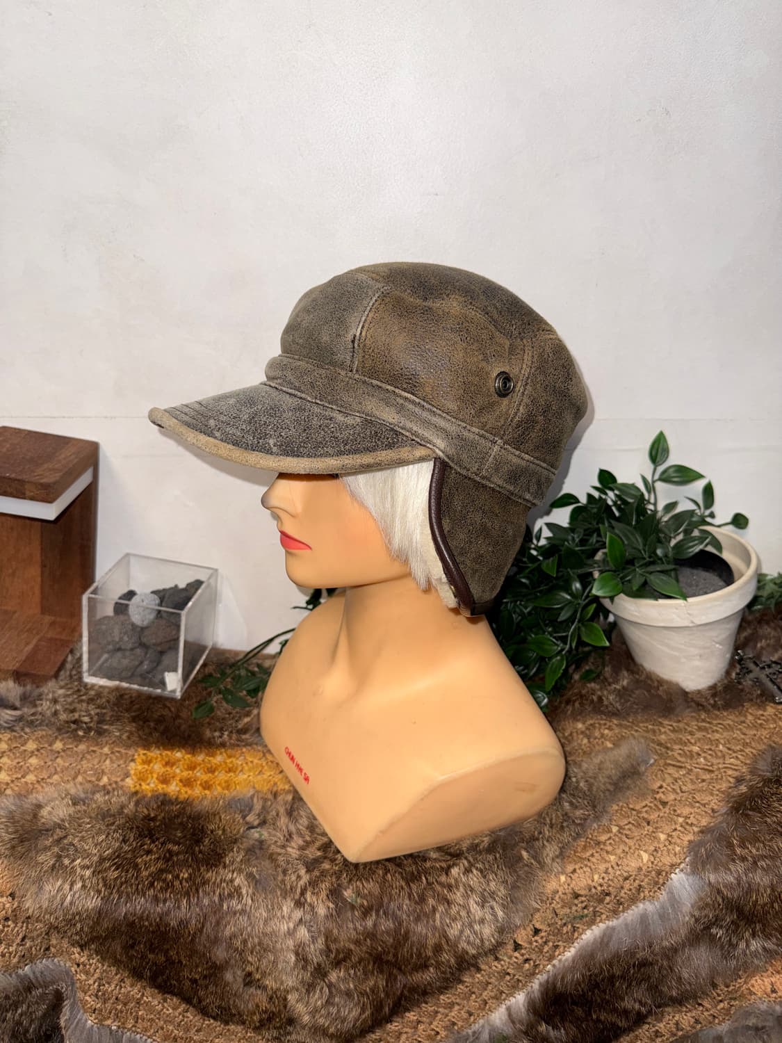 UGG ash brown lamb skin/ fur trapper hat 상품이미지8