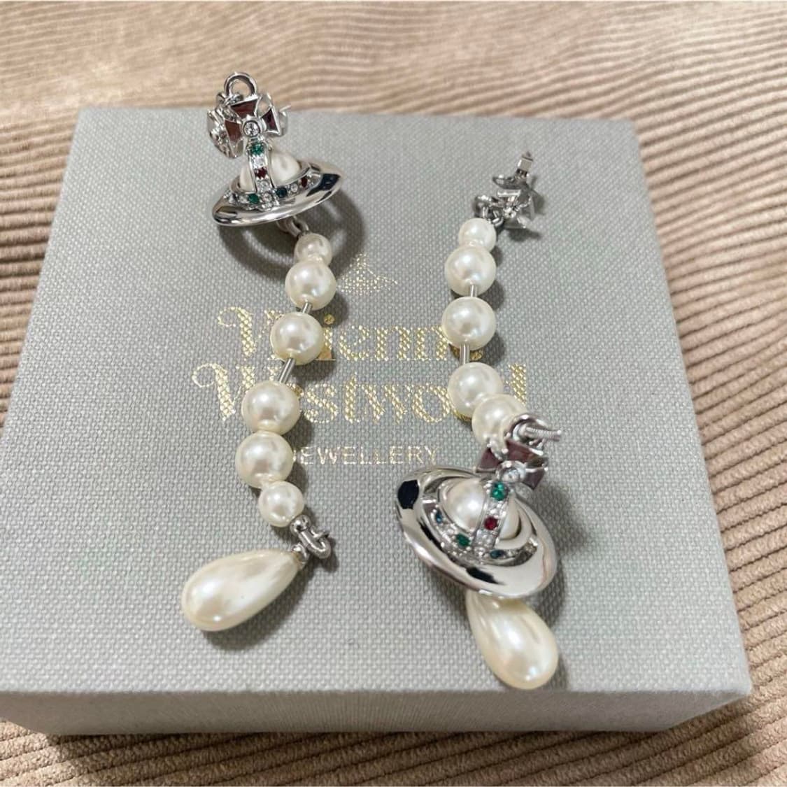 Vivienne westwood pearl earings 상품이미지2