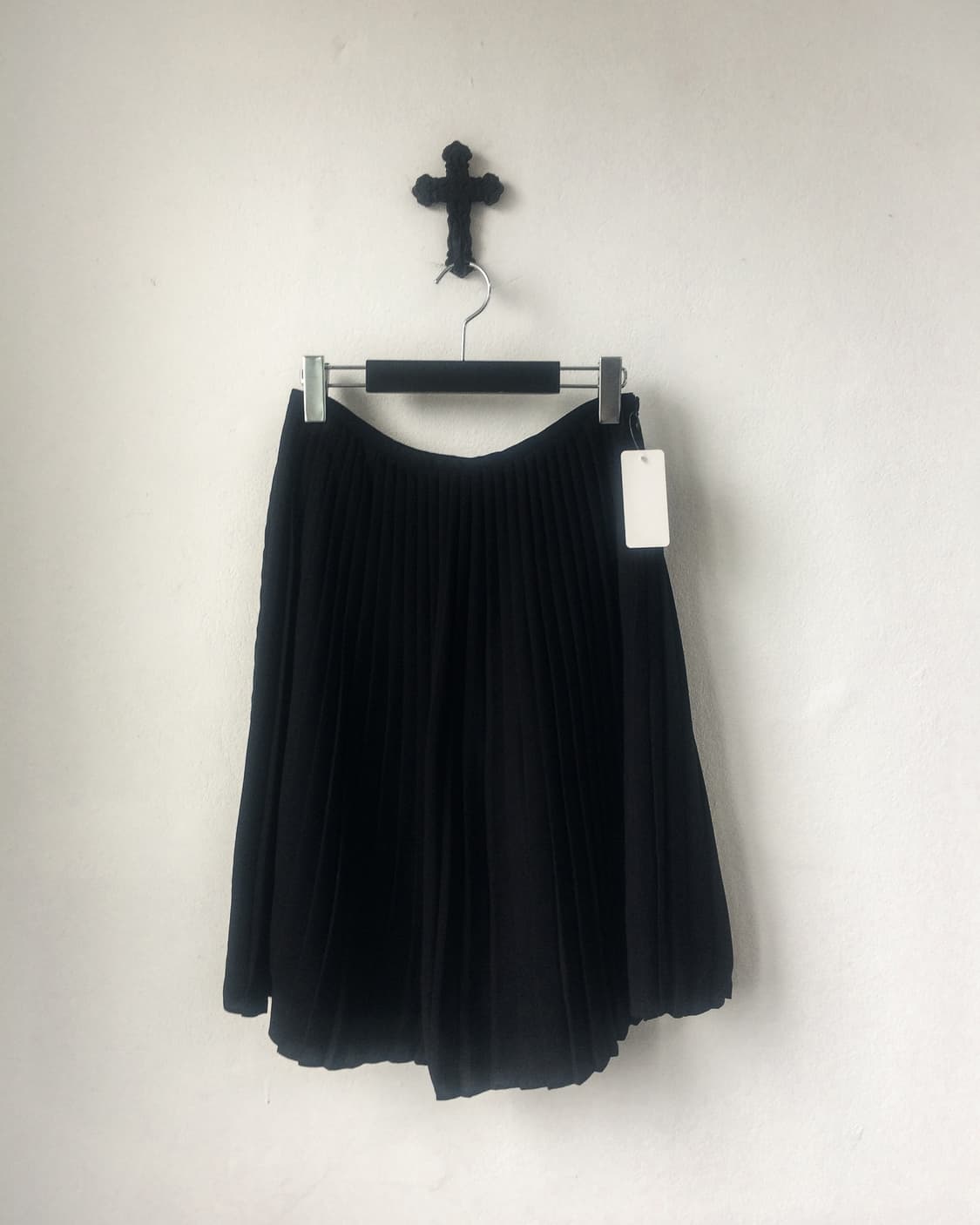Pleats midi skirt 상품이미지1