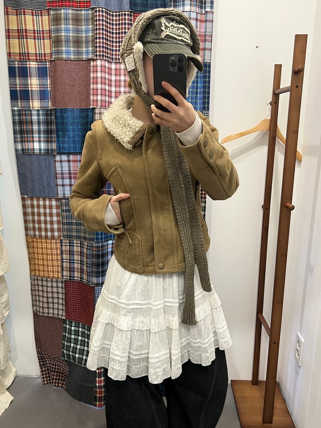 베이지 숏 에코 무스탕 상품이미지2