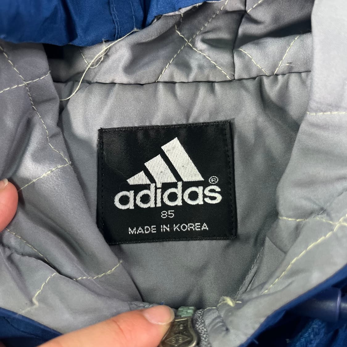 100 00s 아디다스 올드스쿨 바람막이 점퍼 상품이미지4