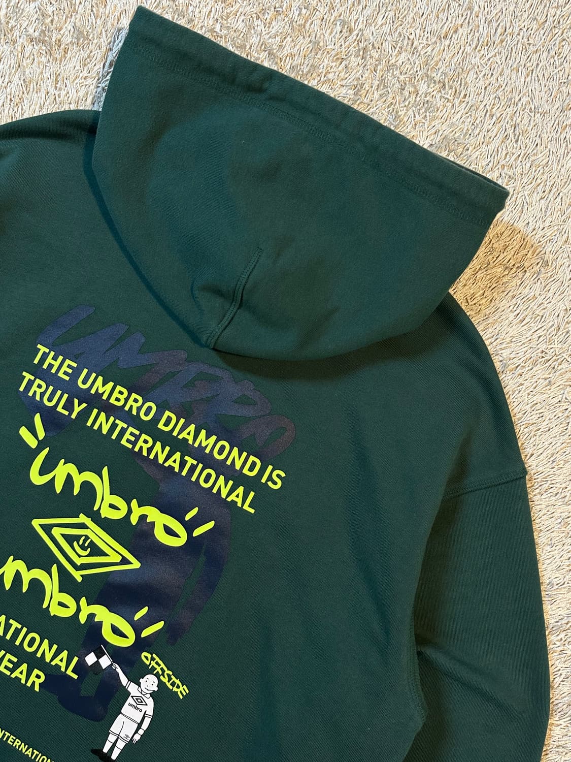 엄브로 UMBRO 백로고 후드티 다크그린 상품이미지4