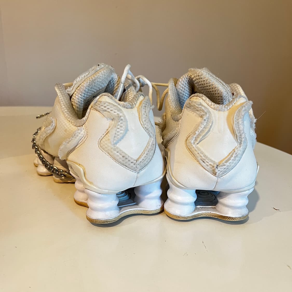 나이키x꼼데가르송 샥스 TL 상품이미지3