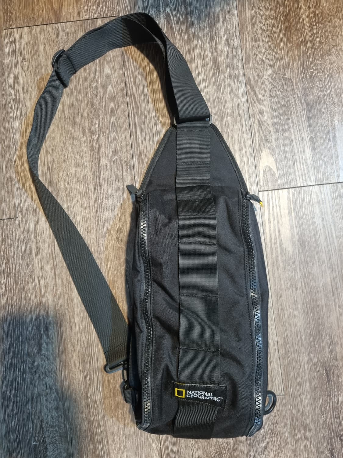 내셔널지오그래픽 블랙 슬링백 상품이미지2