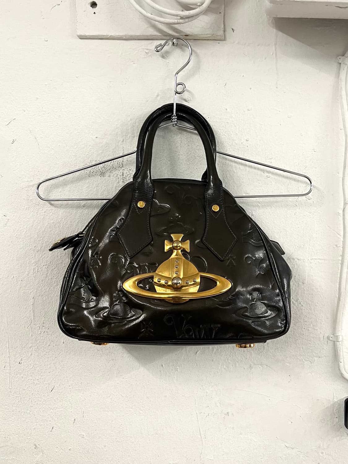 비비안웨스트우드 빅오알비 미니 페이던트 레더백 상품이미지1