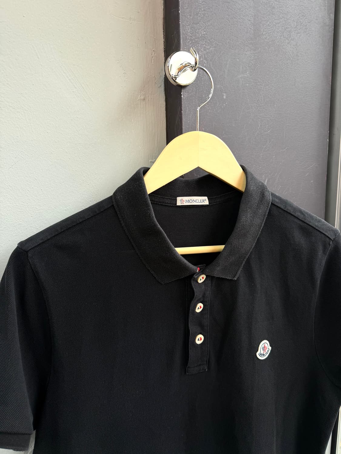 L/ 몽클레어 에센셜 와펜 패치 클래식 반팔 폴로 상품이미지4