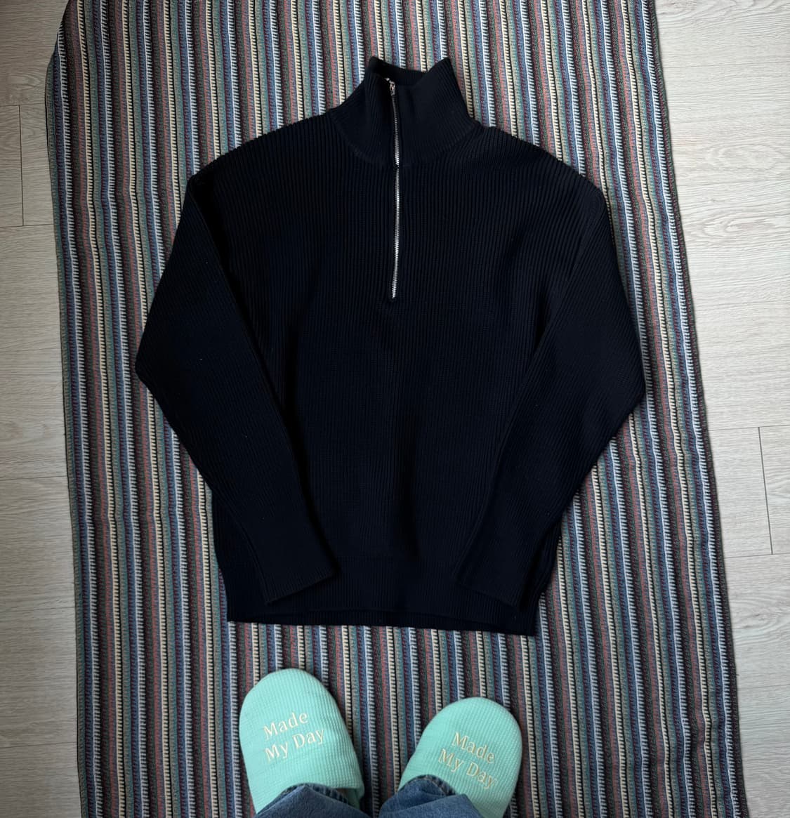 디미트리블랙 니트 상품이미지2