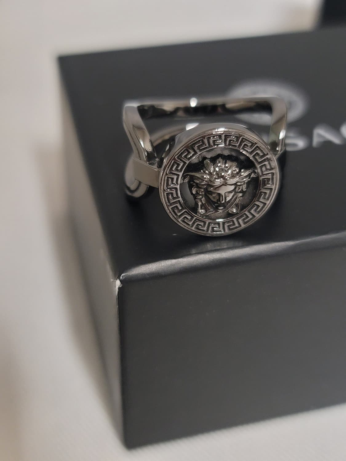 베르사체 반지,팔찌.목걸이(에르메스디올샤넬펜디루이비통구찌셀린느생로랑티파니 상품이미지1