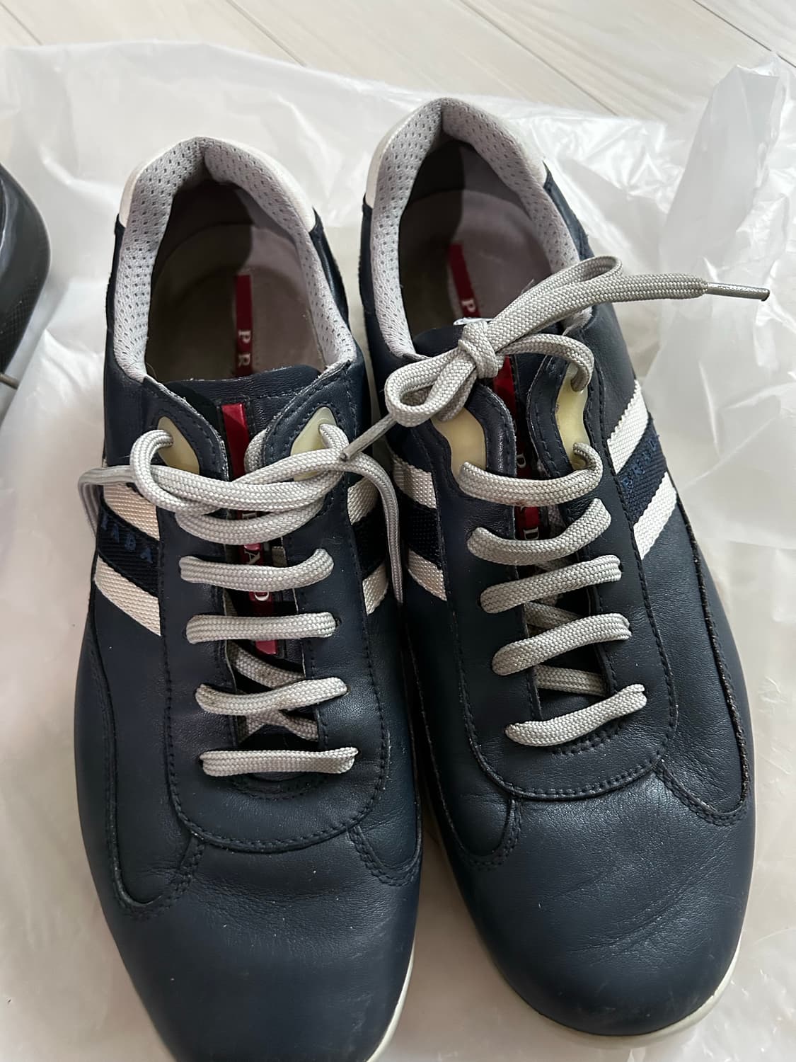 프라다 스니커즈 상품이미지3