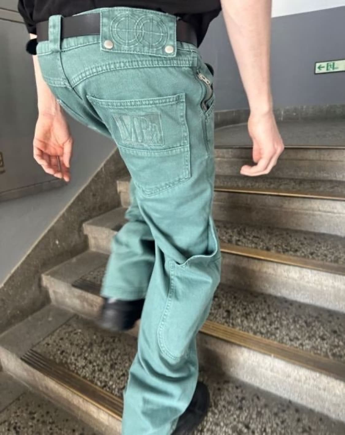 플라스틱 프로덕트 바지 상품이미지1