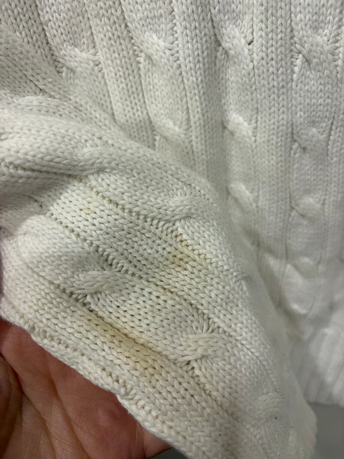 60. 폴로 브이넥 꽈배기 니트 상품이미지3