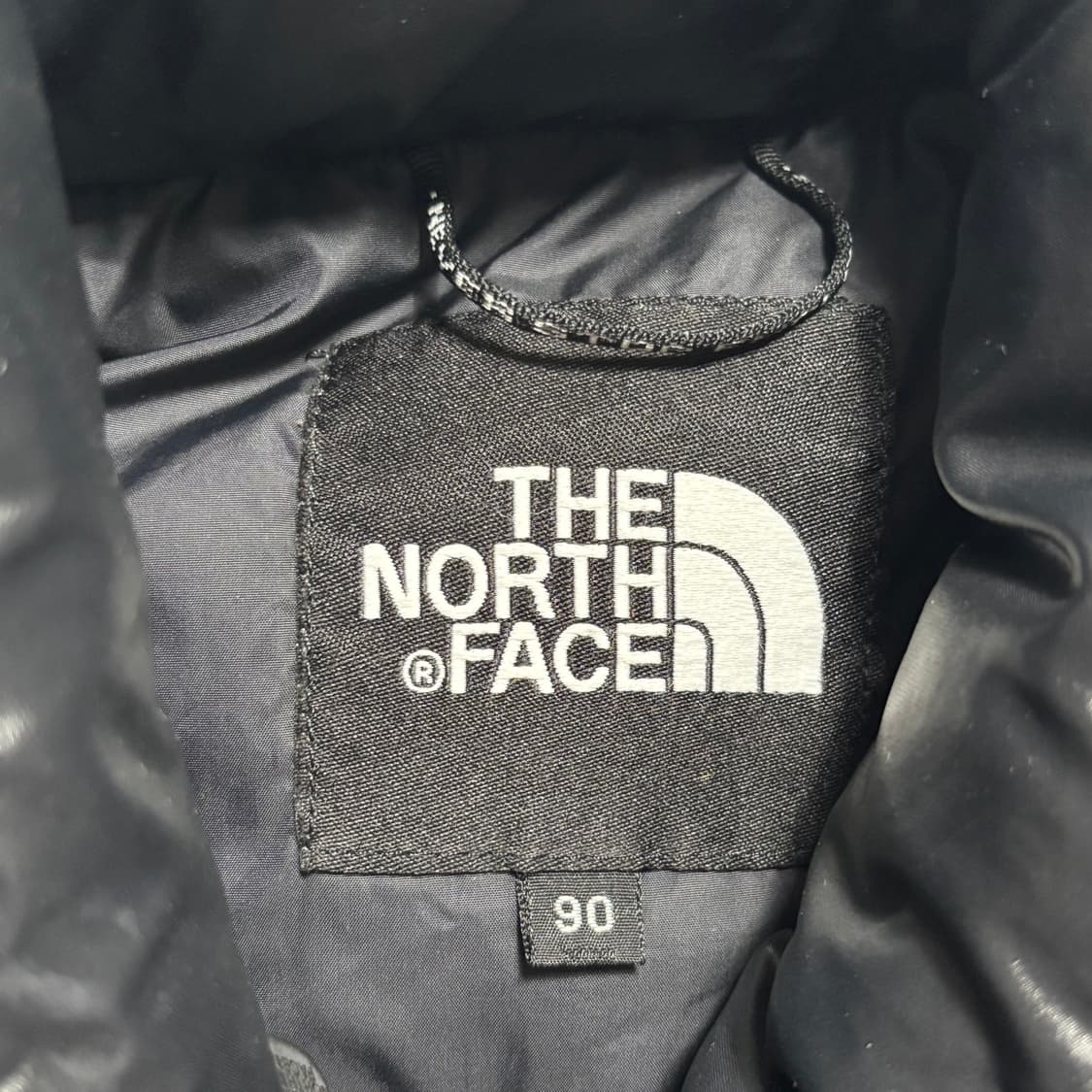 90 노스페이스 700 눕시 유광 패딩 베스트 상품이미지4