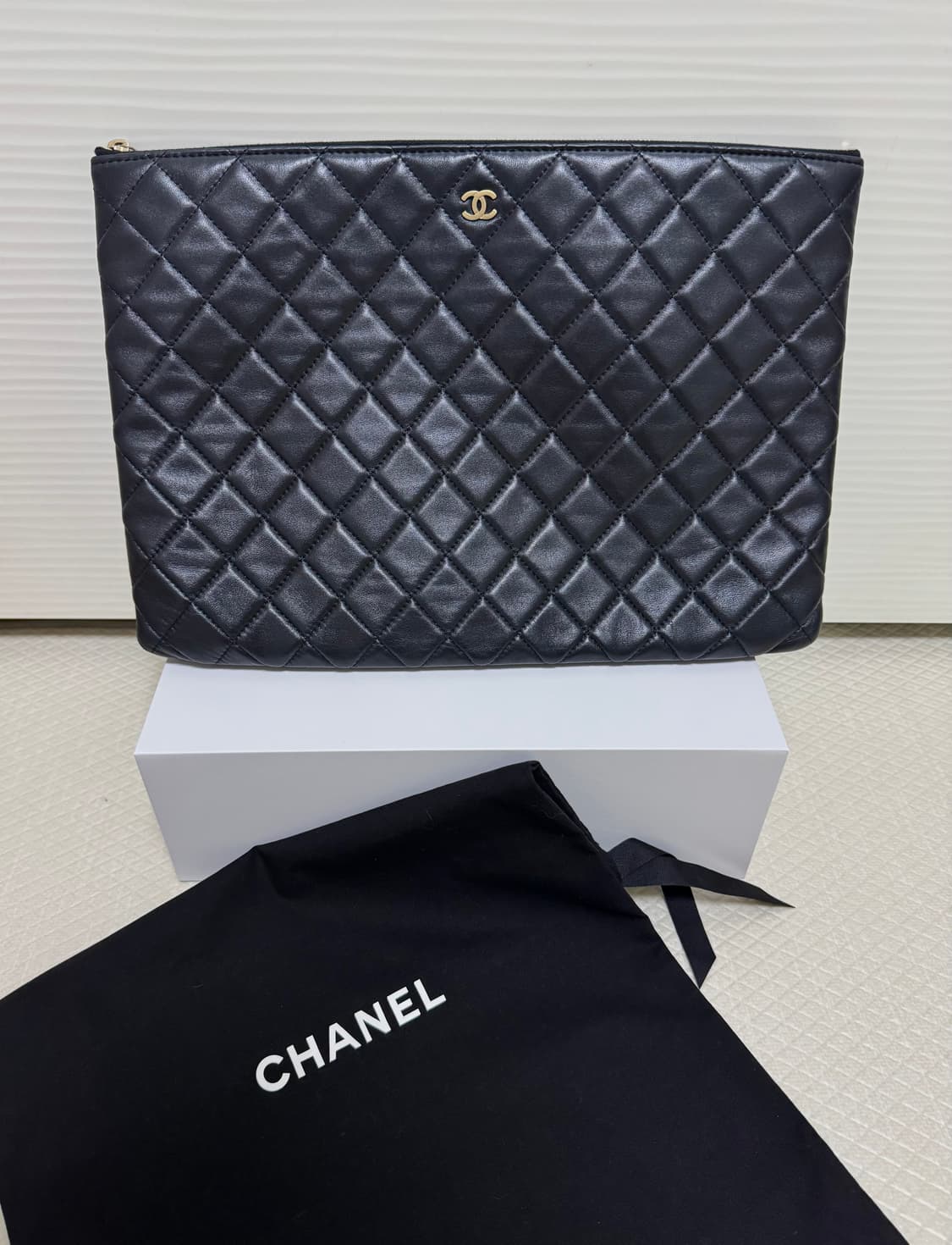 샤넬 클래식 램스킨 클러치 상품이미지5