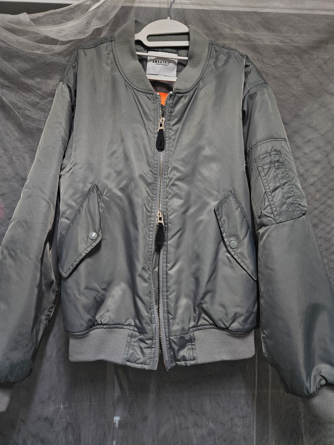 언아웃핏(ANOUTFIT)  MA-1  항공 점퍼  그레이
 상품이미지1