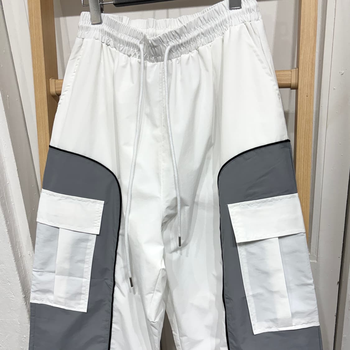 [새상품] 바스락 카고 와이드 밴딩팬츠 상품이미지2