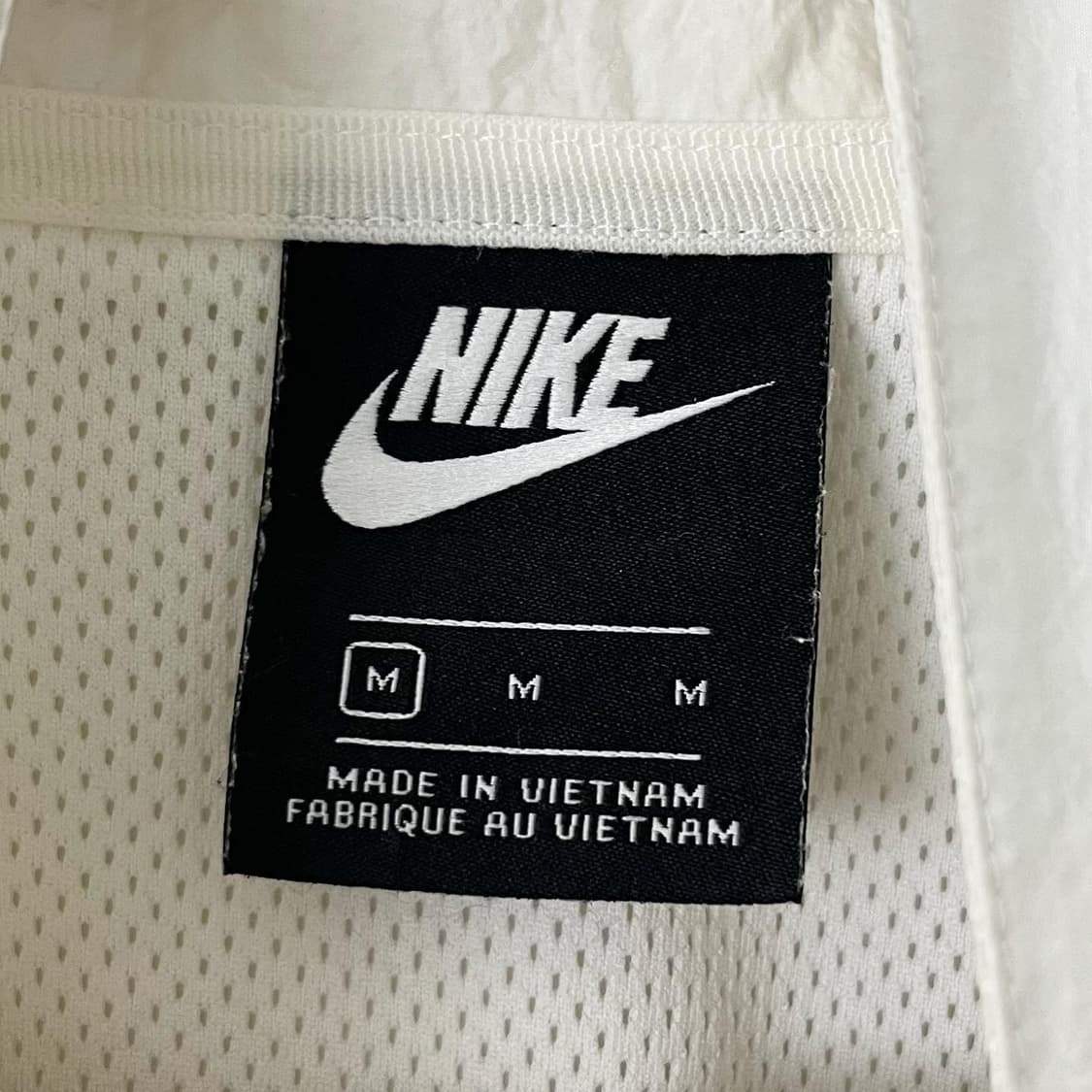 나이키 화이트 블랙 빅스우시 윈드브레이커 상품이미지5