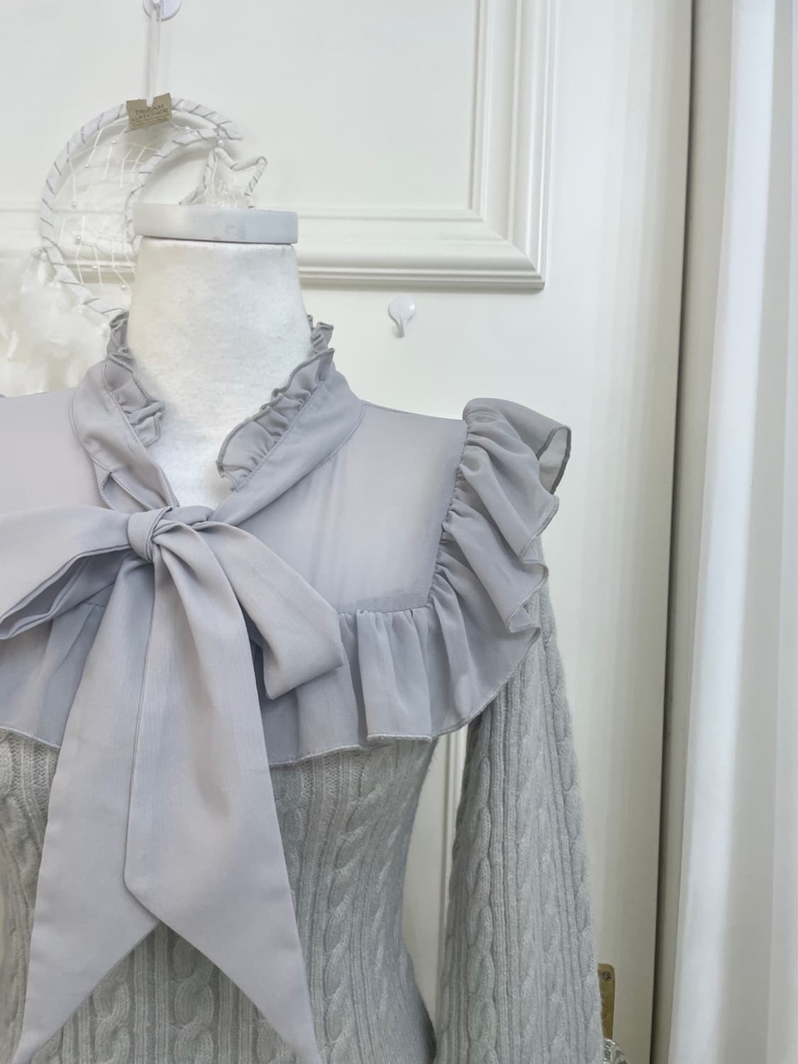 EVELYN sheer gray twist knit ruffle blou 상품이미지6