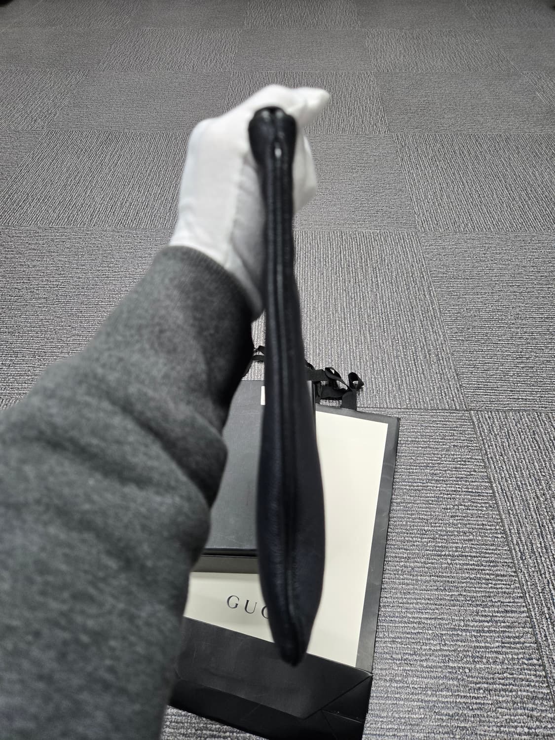 [특가][정품]발렌시아가 로고 클러치백 상품이미지4