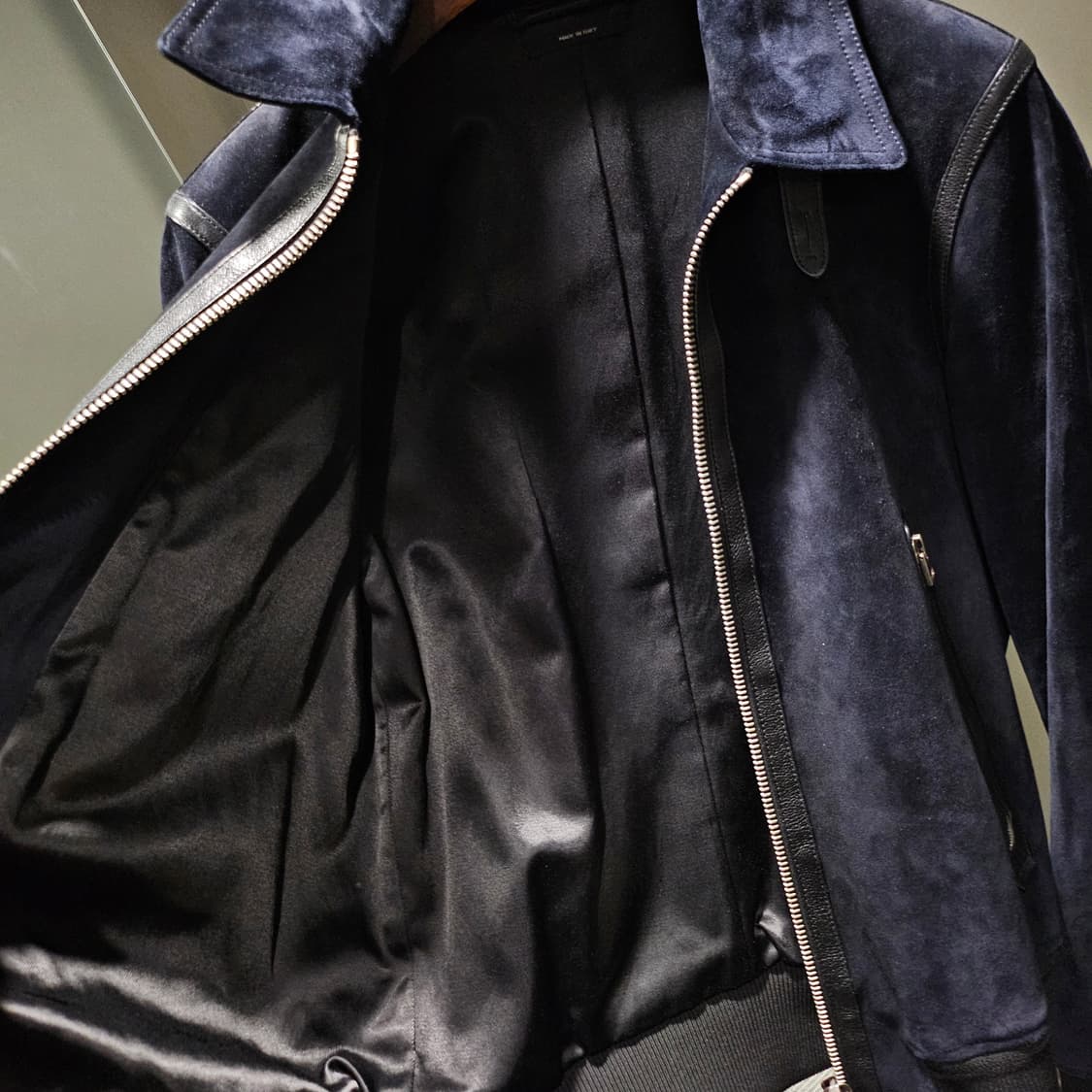 톰포드 레더트리밍 스웨이드 트러커 가죽자켓 상품이미지8