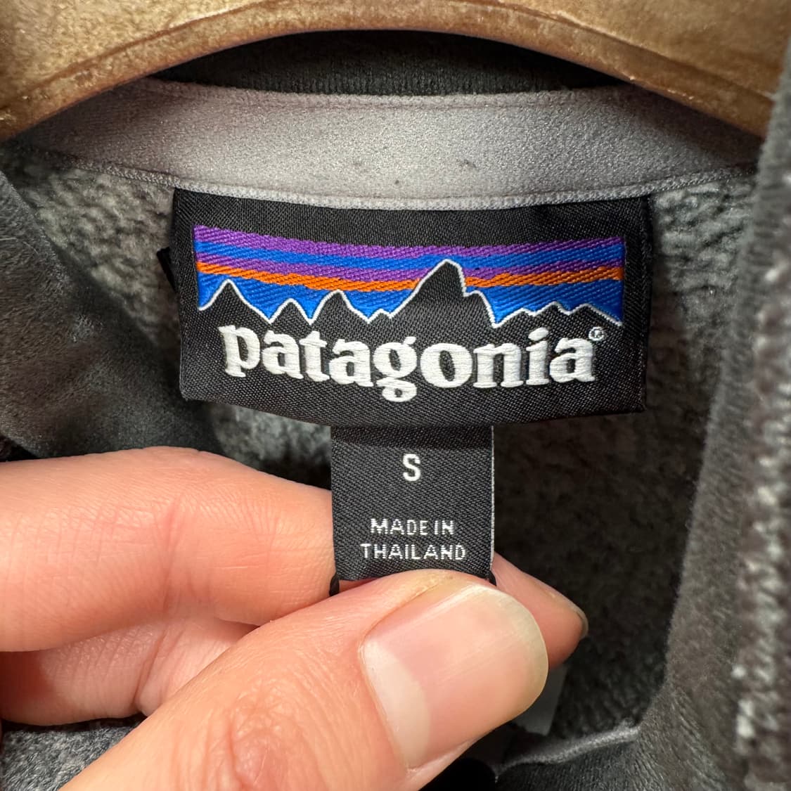 파타고니아 베터 스웨터 배색 하프 집업 전면 로고 포인트 그레이 상품이미지6