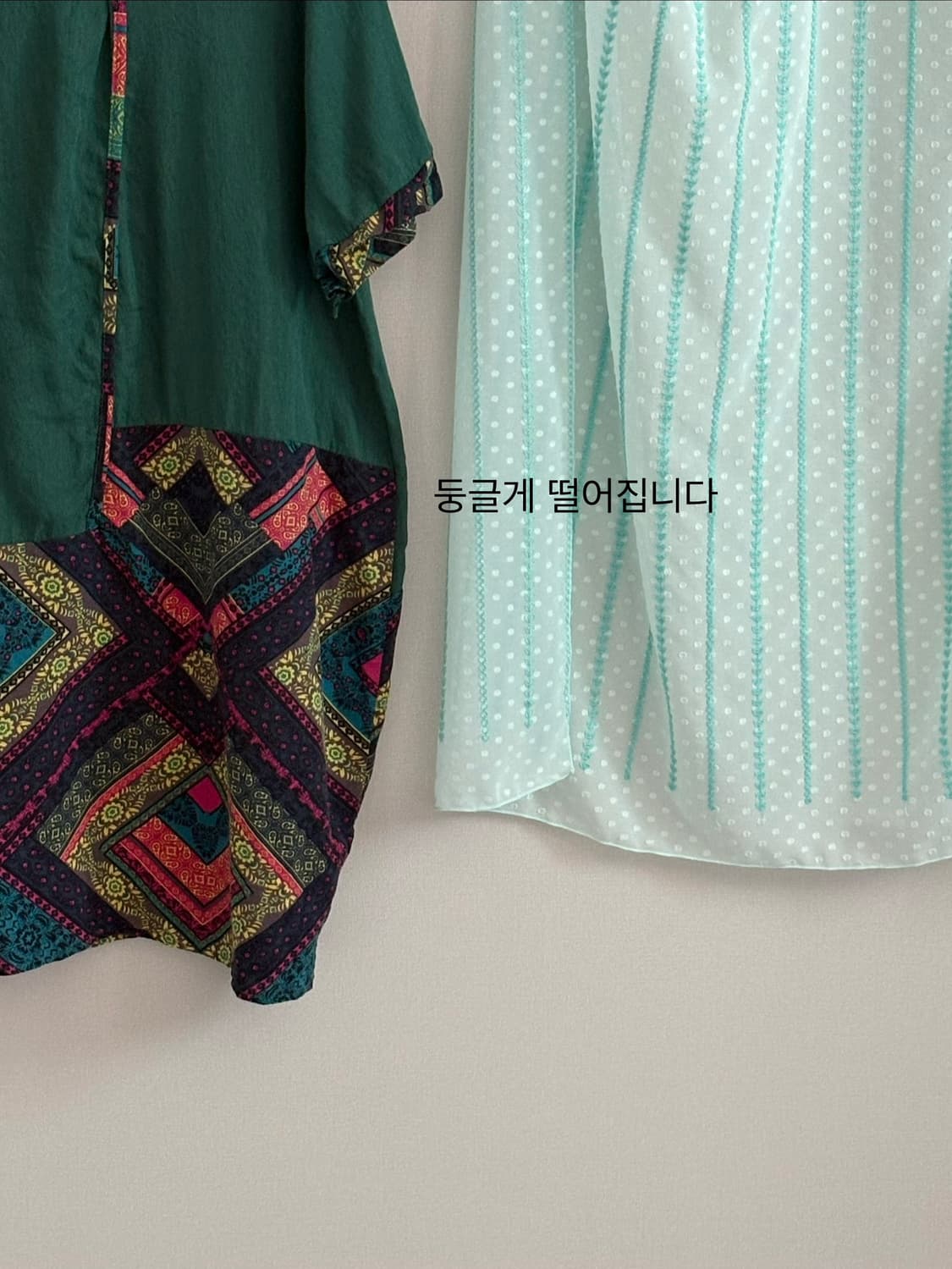 그린 에스닉 티셔츠 상품이미지3