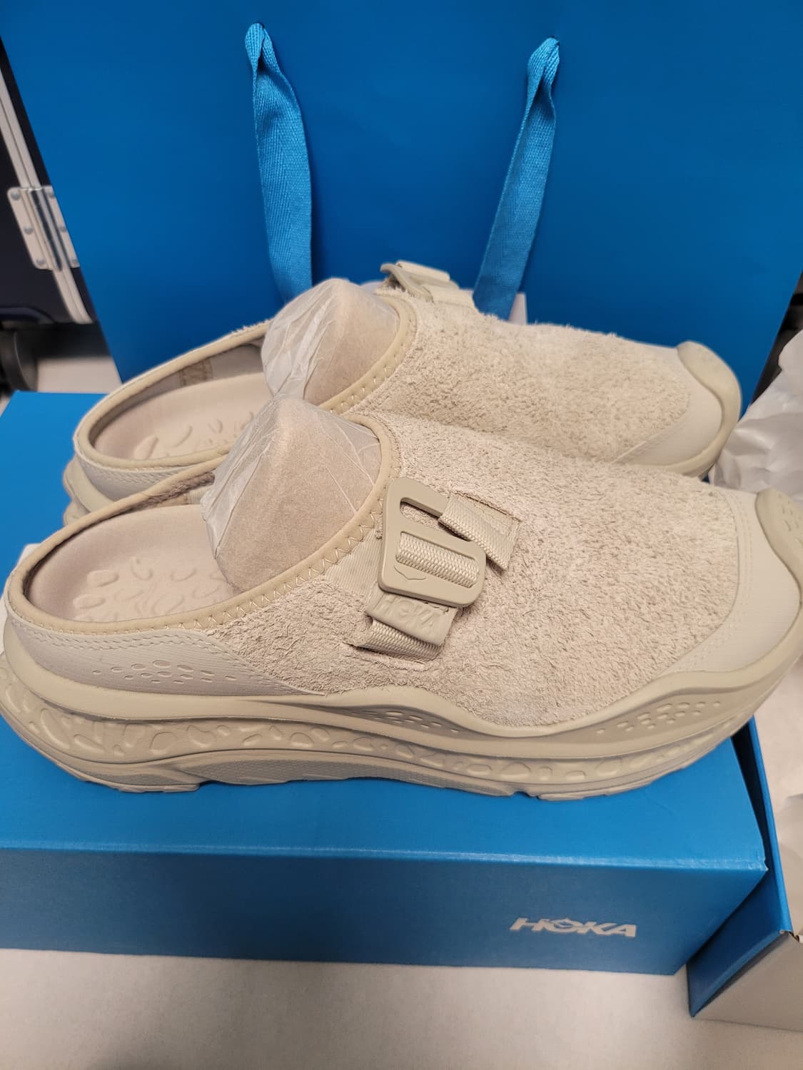 국내 미발매/새상품 ] HOKA  '호카 오라 프리모 EXT' (Sesa 상품이미지1