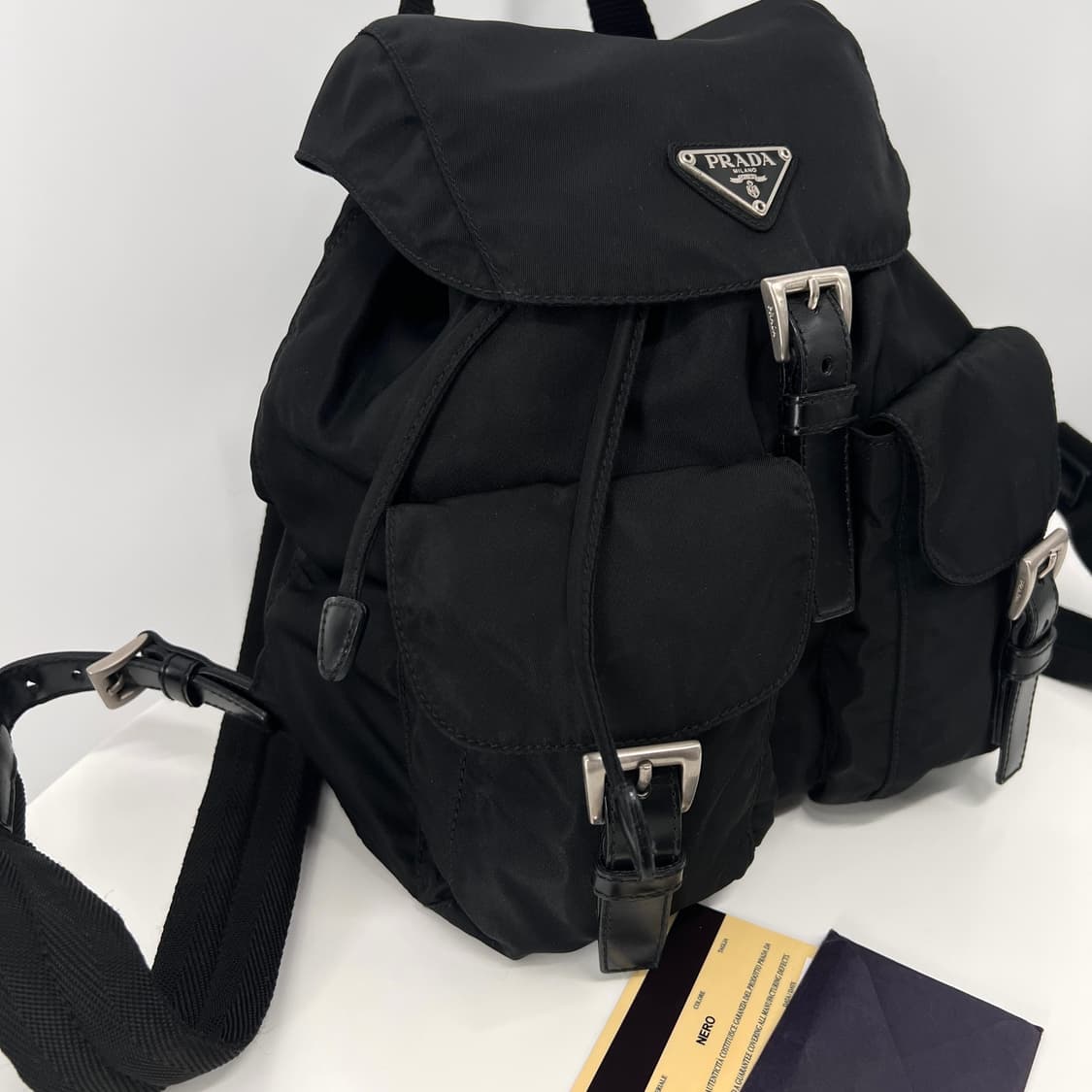 프라다 삼각로고 나일론 백팩 블랙 스몰 상품이미지6