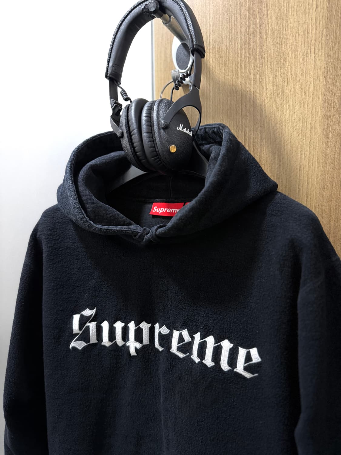 슈프림 [민트급.정품] 올드잉글리쉬 (시세 52만) 후드 플리스 L 상품이미지1