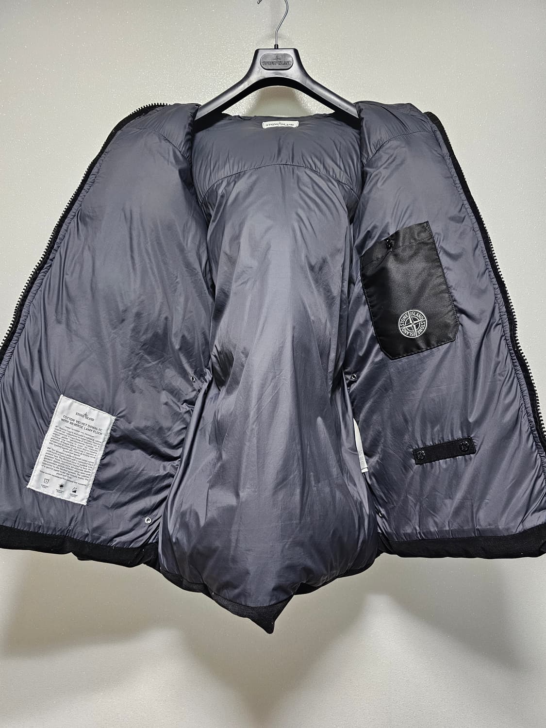 스톤아일랜드 벨벳 다운 패딩 상품이미지5