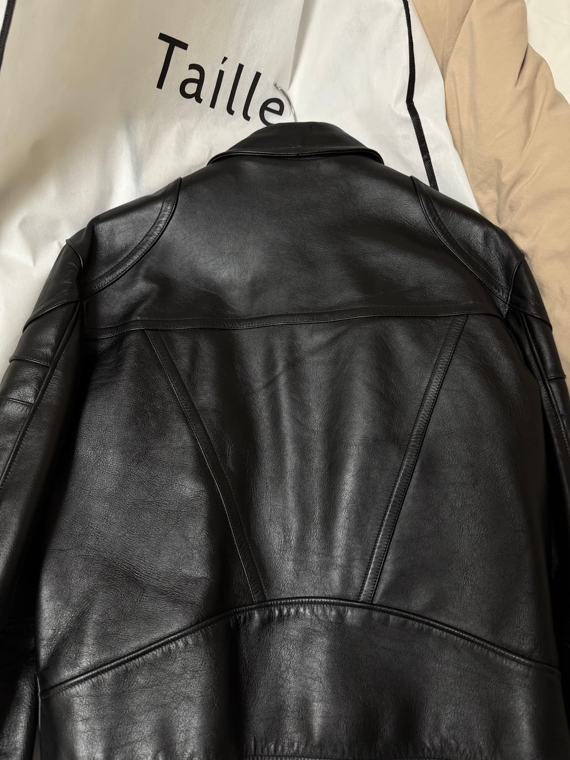 타일레 레더 자켓 판매합니다 상품이미지3