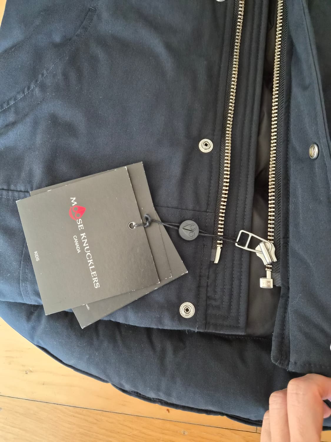 무스너클키즈패딩 새상품 라지 상품이미지2