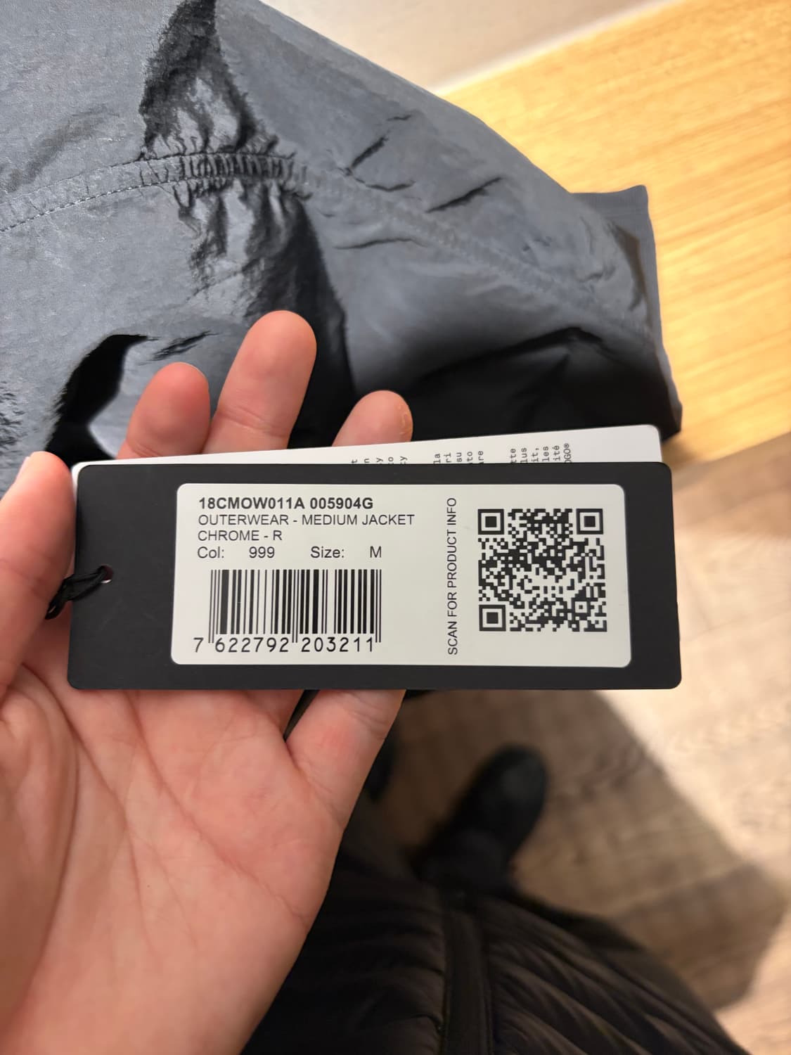 새상품 Cp 컴퍼니 크롬-R 후드 렌즈 자켓 블랙 - 25SS m사이즈 상품이미지5