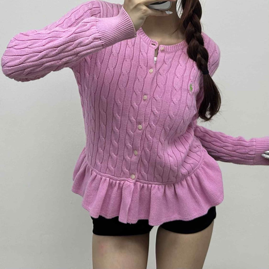 폴로 랄프로렌 베이비핑크 꽈배기 케이블 프릴 걸즈 니트 가디건(XL) 상품이미지1