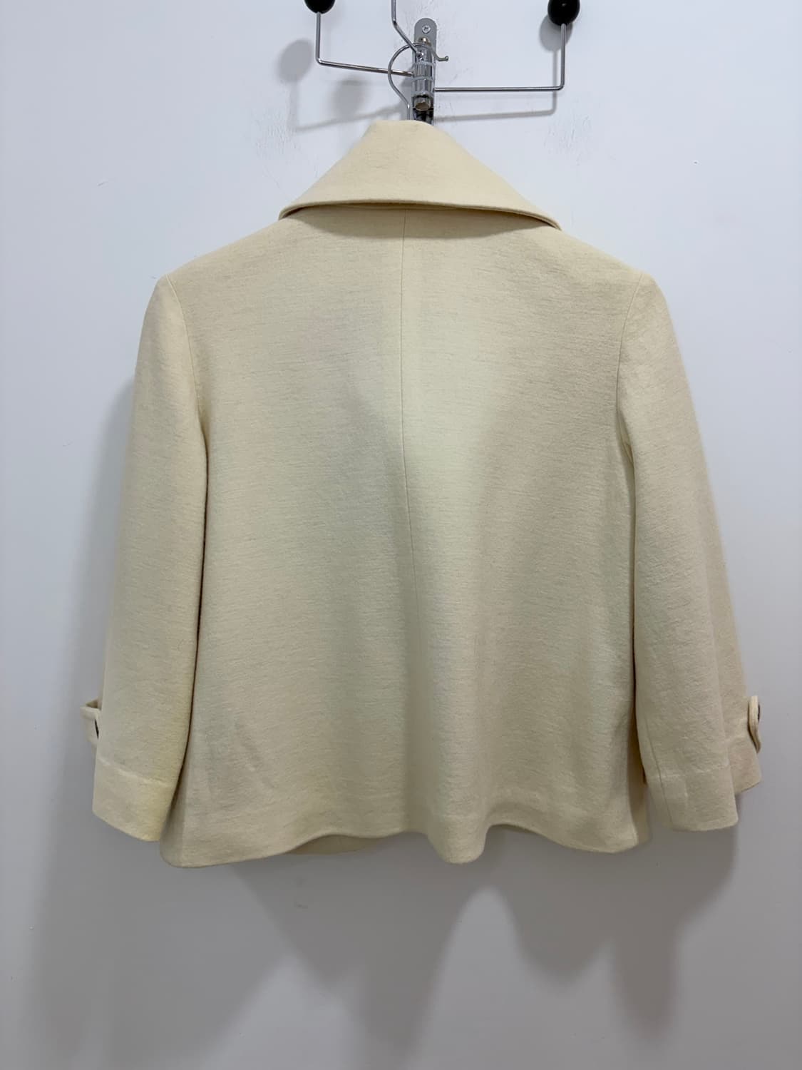 아이보리 단추 만두카라 자켓 숏코트 상품이미지8