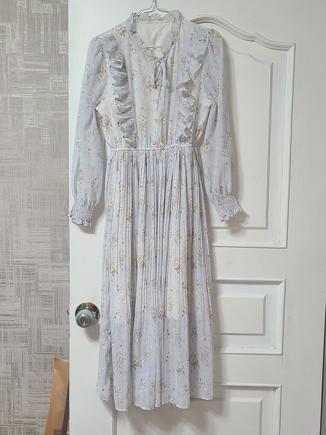 하늘색 플라워 플리츠 쉬폰원피스 상품이미지1