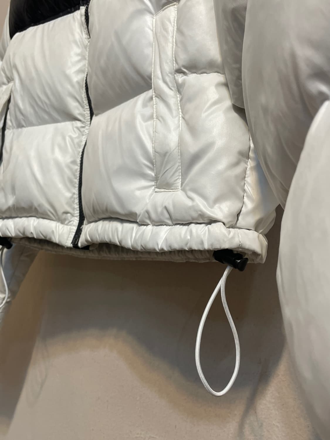 노스페이스 크롭 다운 자켓 상품이미지2