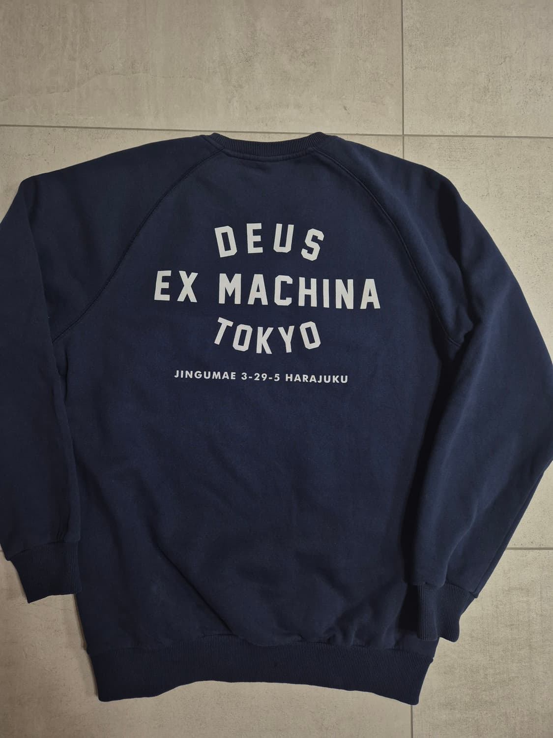 데우스엑스마키나 도쿄 맨투맨xl 상품이미지2