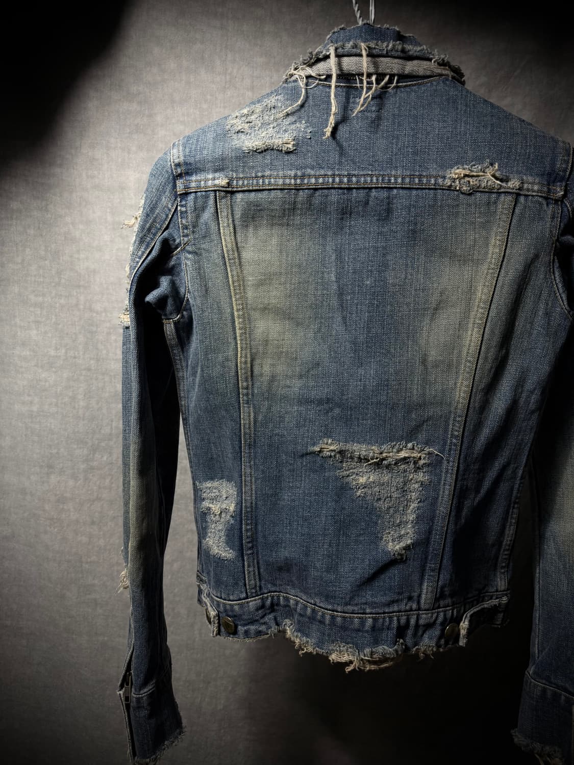 LGB Distressed Fringe Denim Jacket 상품이미지7