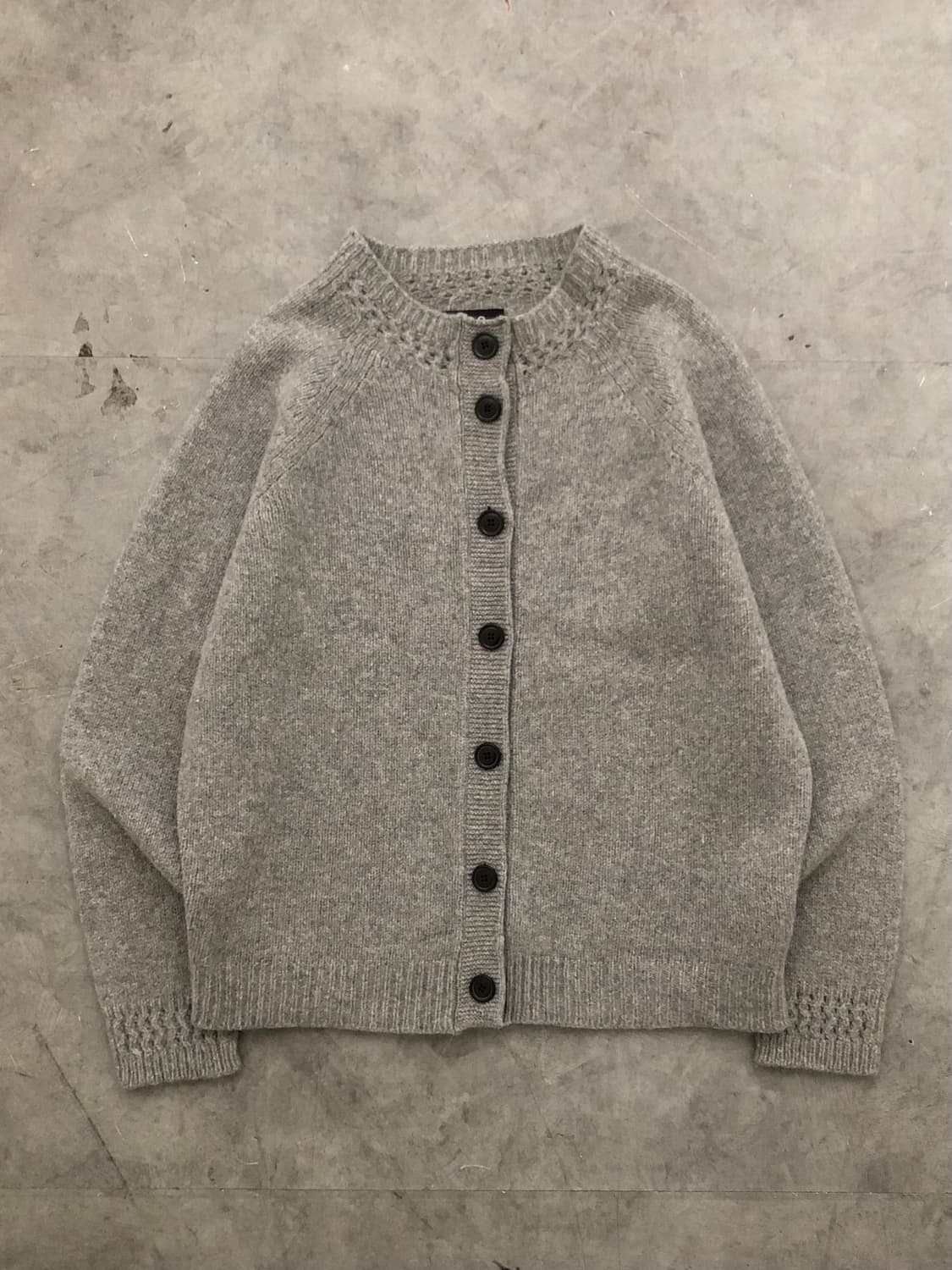 A.P.C. 아페쎄 그레이 캐시미어 혼방 가디건 상품이미지1