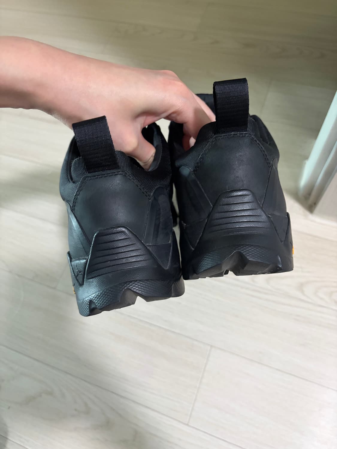 로아 하이킹 카타리나 블랙 상품이미지6