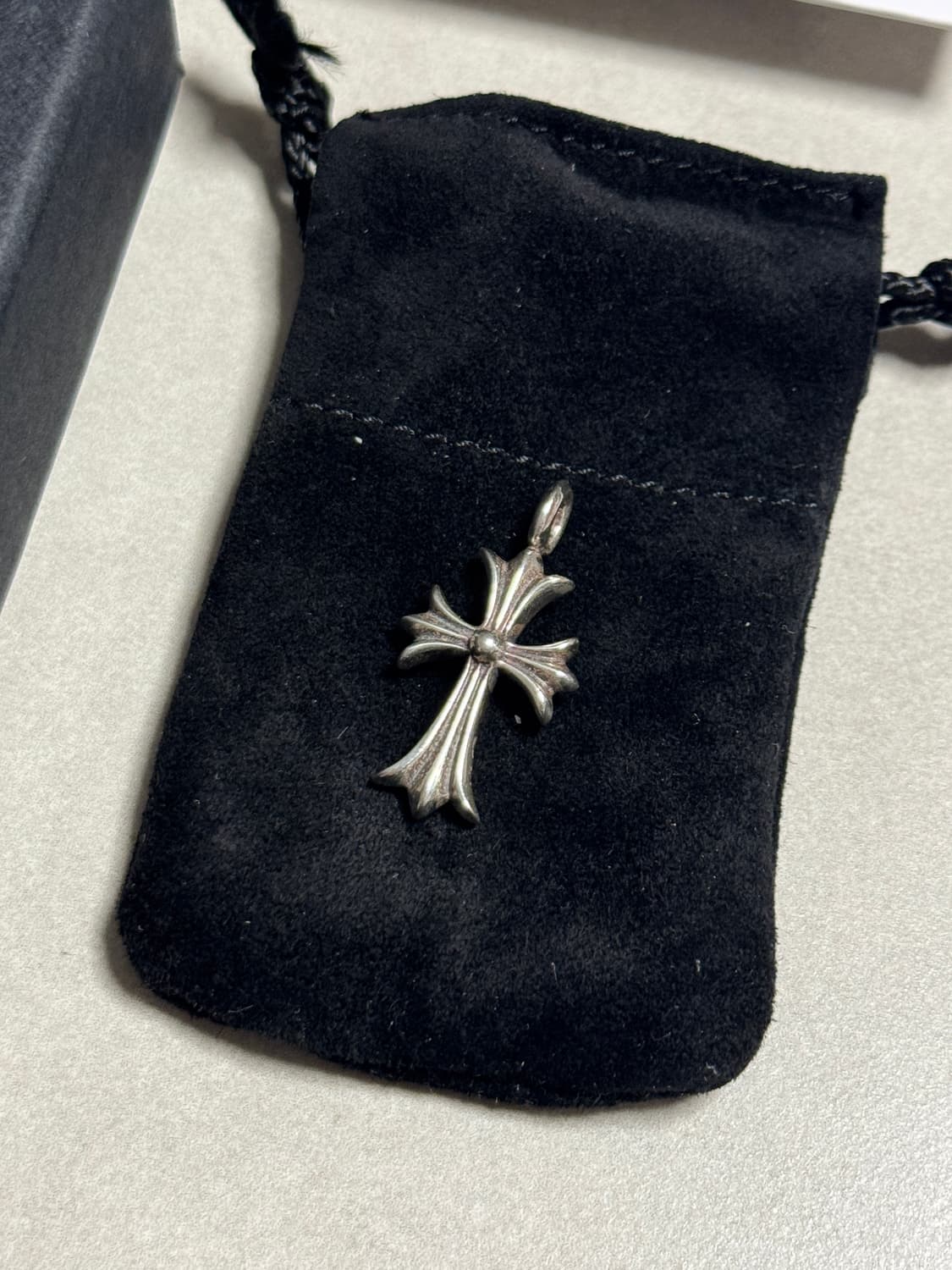 [새상품]크롬하츠 타이니 크로스 풀파베 상품이미지4