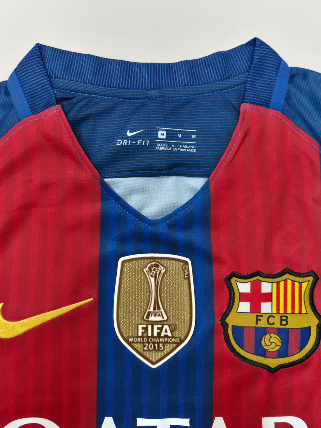 16-17 바르샤 네이마르 홈 유니폼 M 상품이미지4