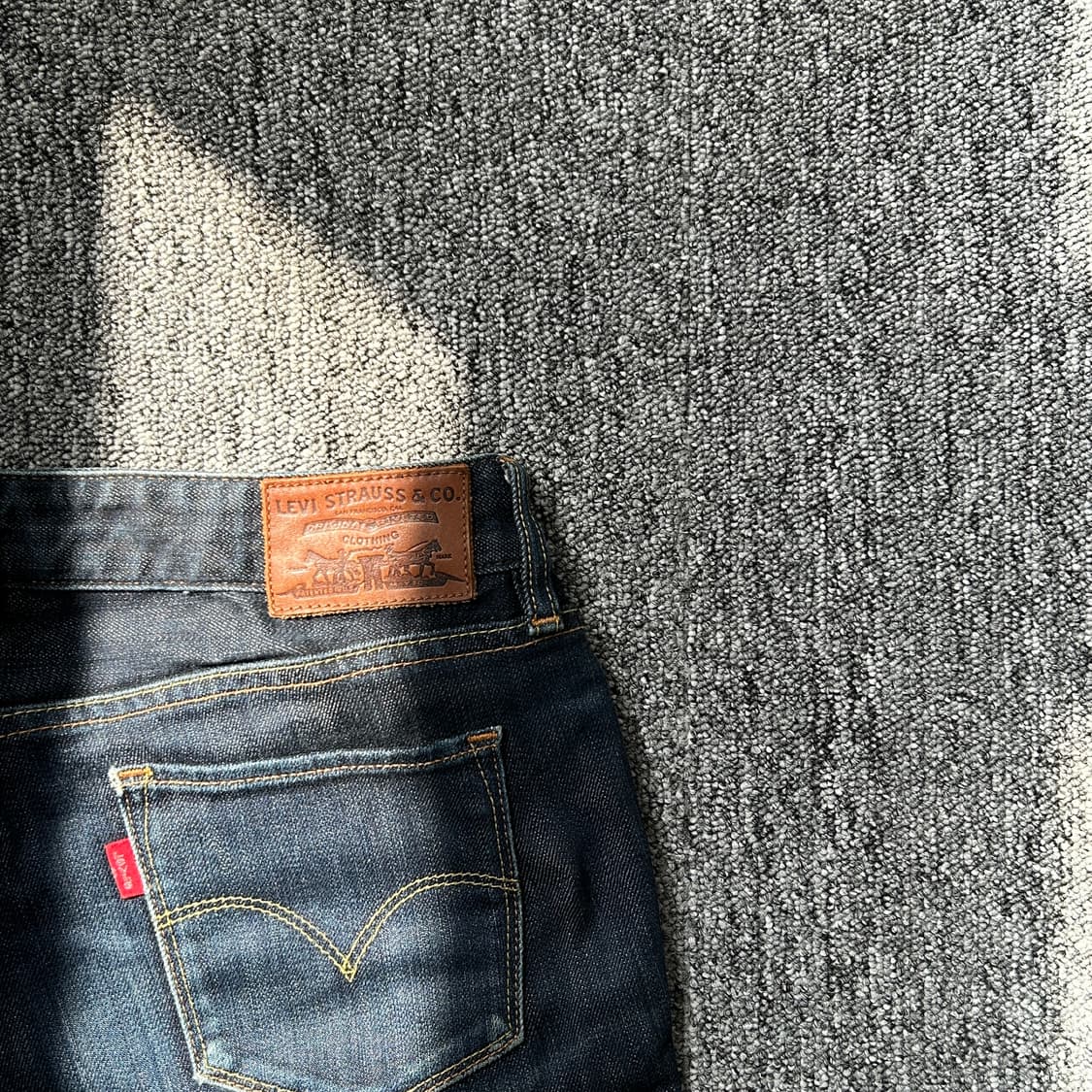 리바이스 스키니 로우라이즈 데님 팬츠 상품이미지4