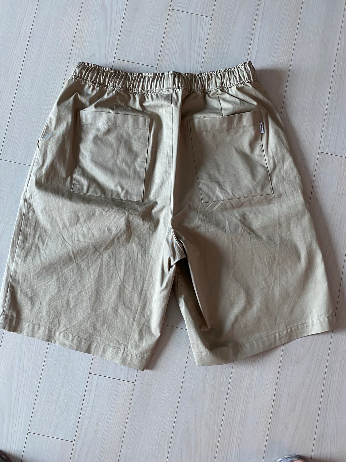 노드아카이브 (새상품) 와이드 테이퍼드 밴딩 버뮤다 팬츠 (라이트 카키) 상품이미지8