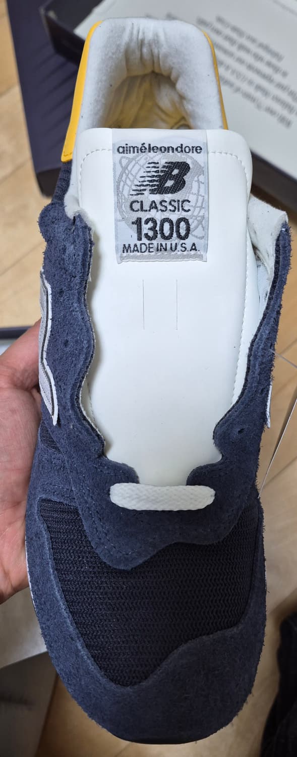 (새상품)뉴발란스 1300 에임레온도르 270사이즈 상품이미지2