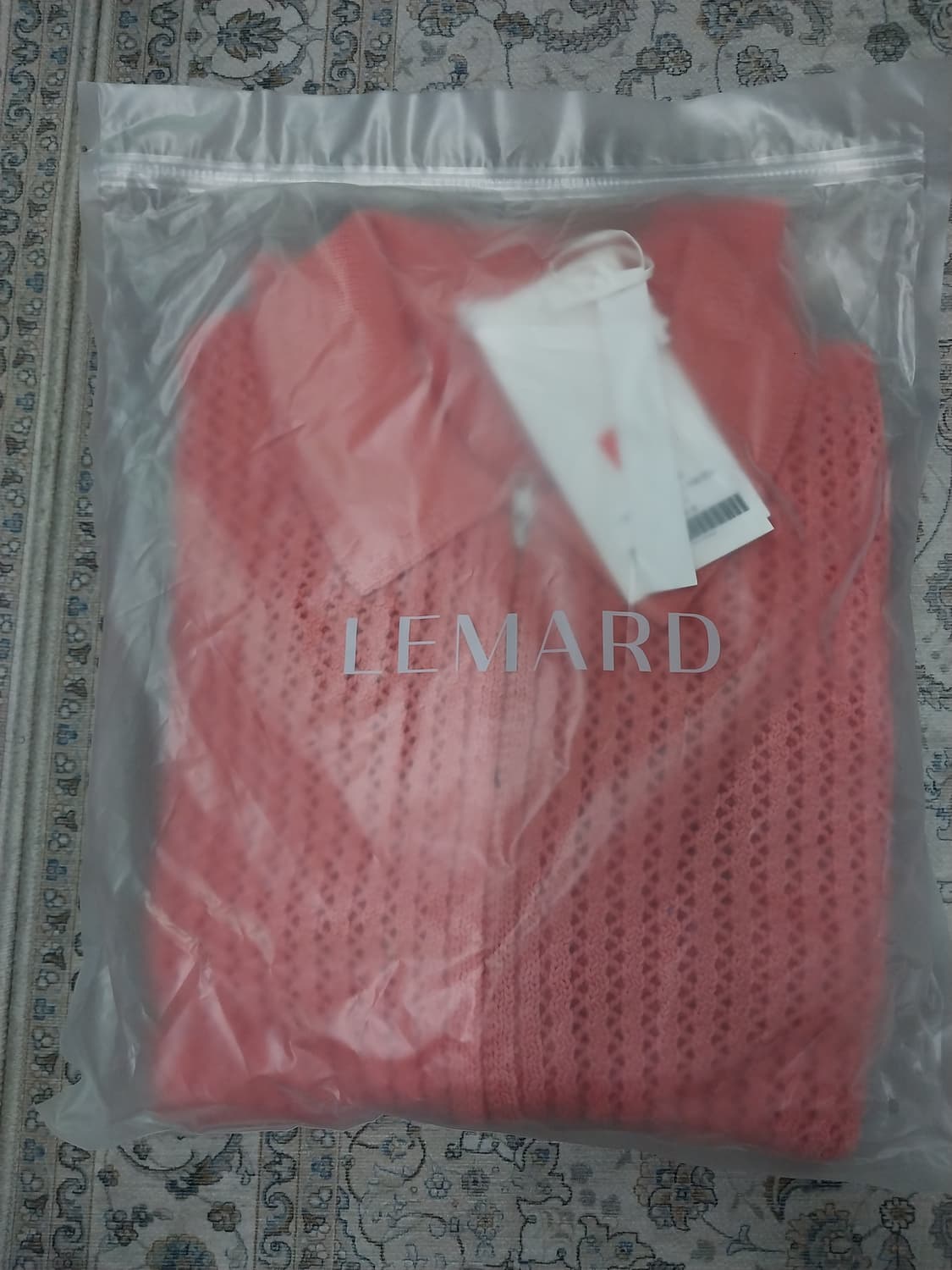 (새상품) 르마드 스카시 카라 니트집업 코랄 3사이즈 상품이미지1