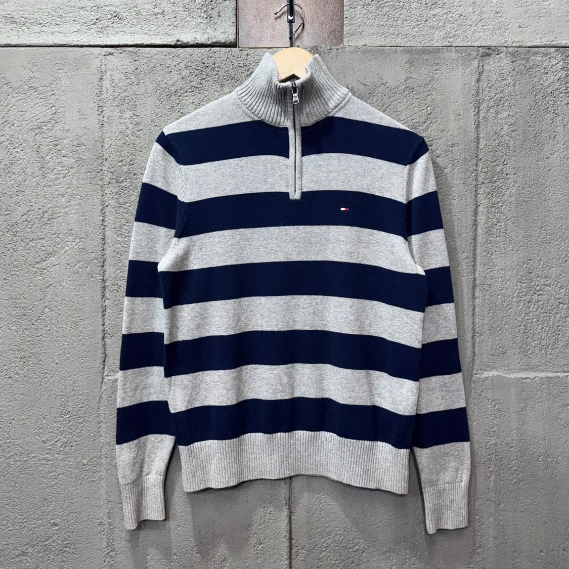 타미힐피거 스트라이프 반집업 니트 (XS)  상품이미지2