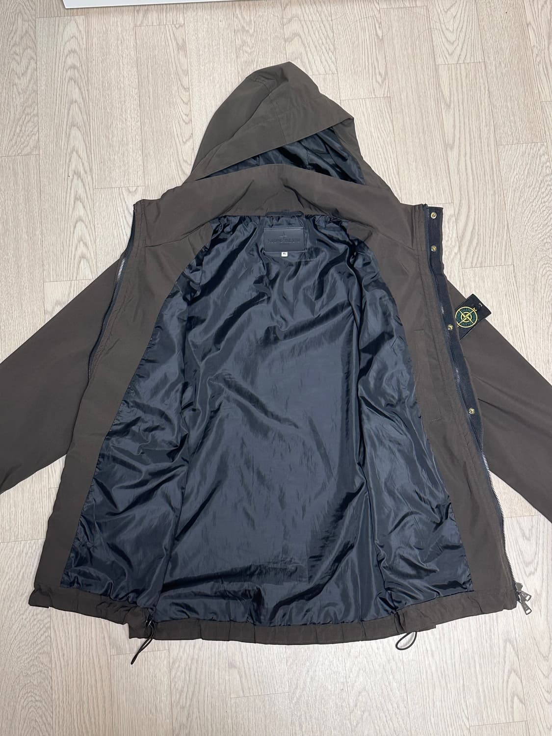 스톤아일랜드 브라운 바람막이 XL 상품이미지3
