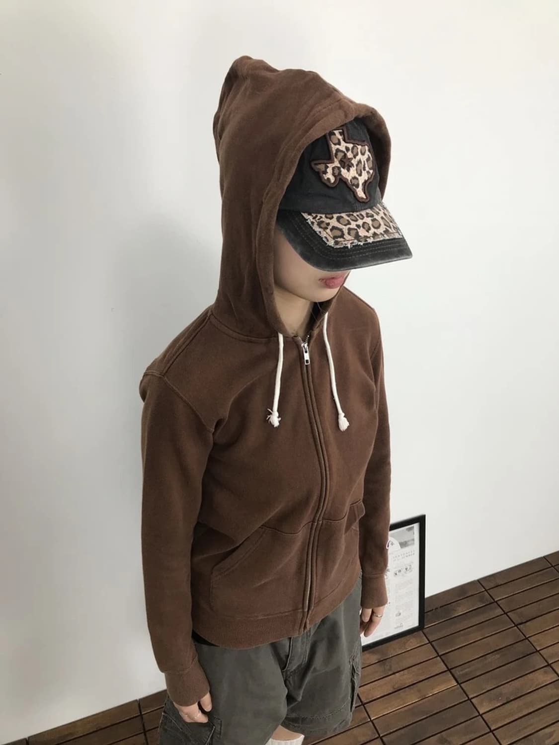 Champion Brown Zip Hoodie 상품이미지1